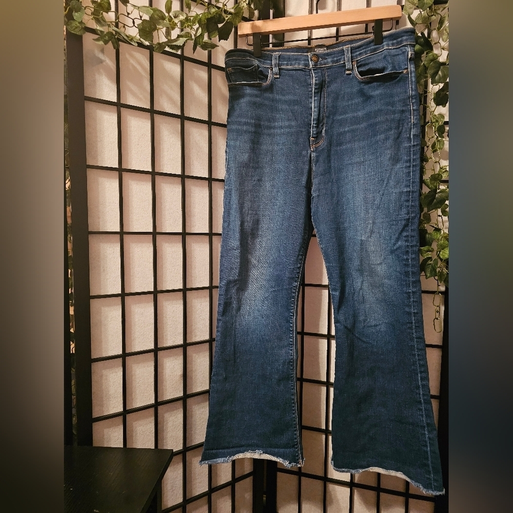 Hudson Holly Flare Jeans Size 33‎